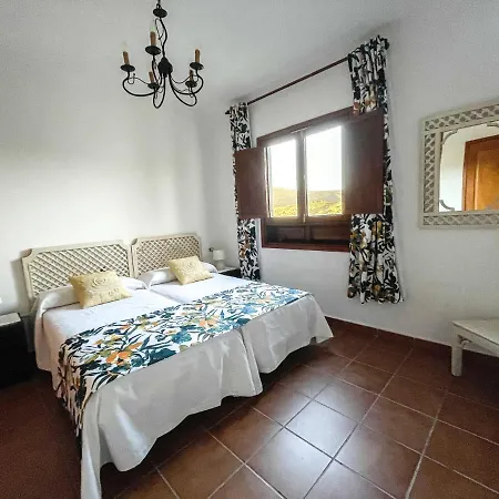 Casa Huertas Feriehus *